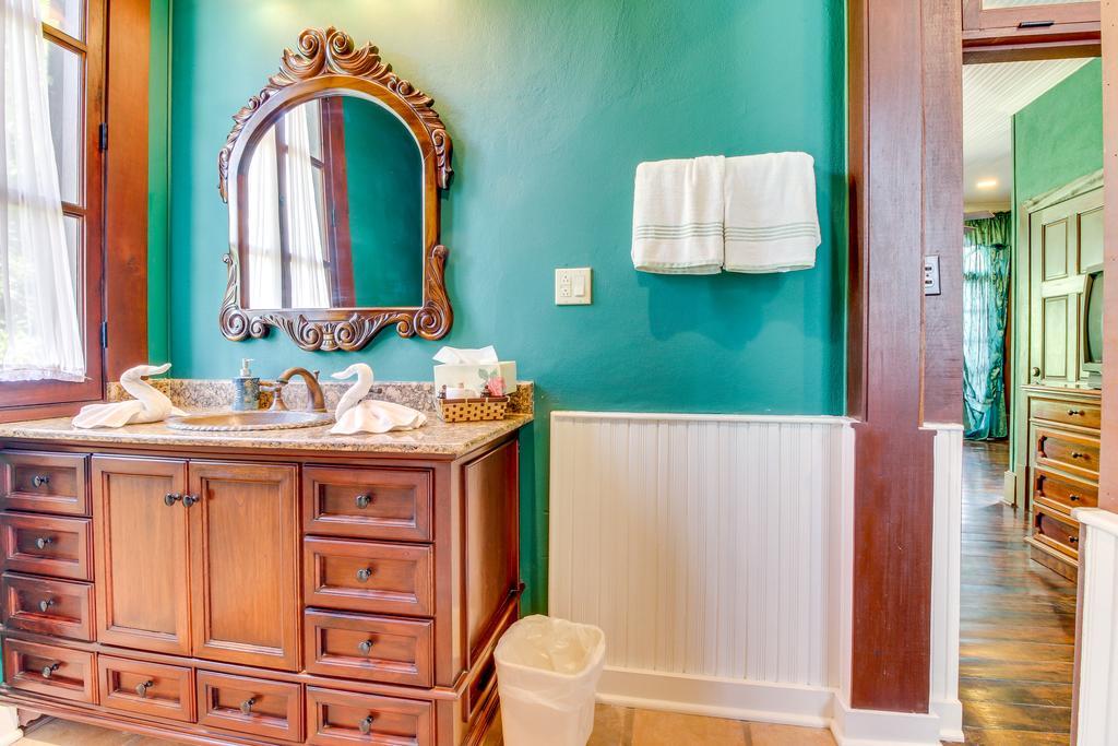 Family Suite @ Mahogany Hall San Ignacio Εξωτερικό φωτογραφία