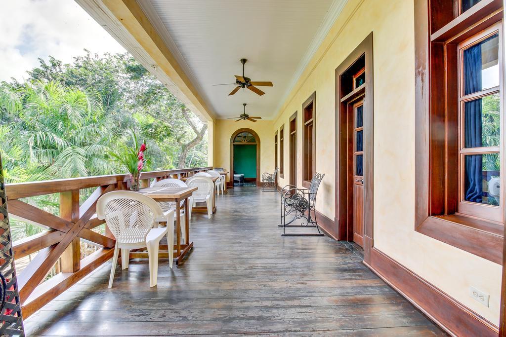 Family Suite @ Mahogany Hall San Ignacio Εξωτερικό φωτογραφία